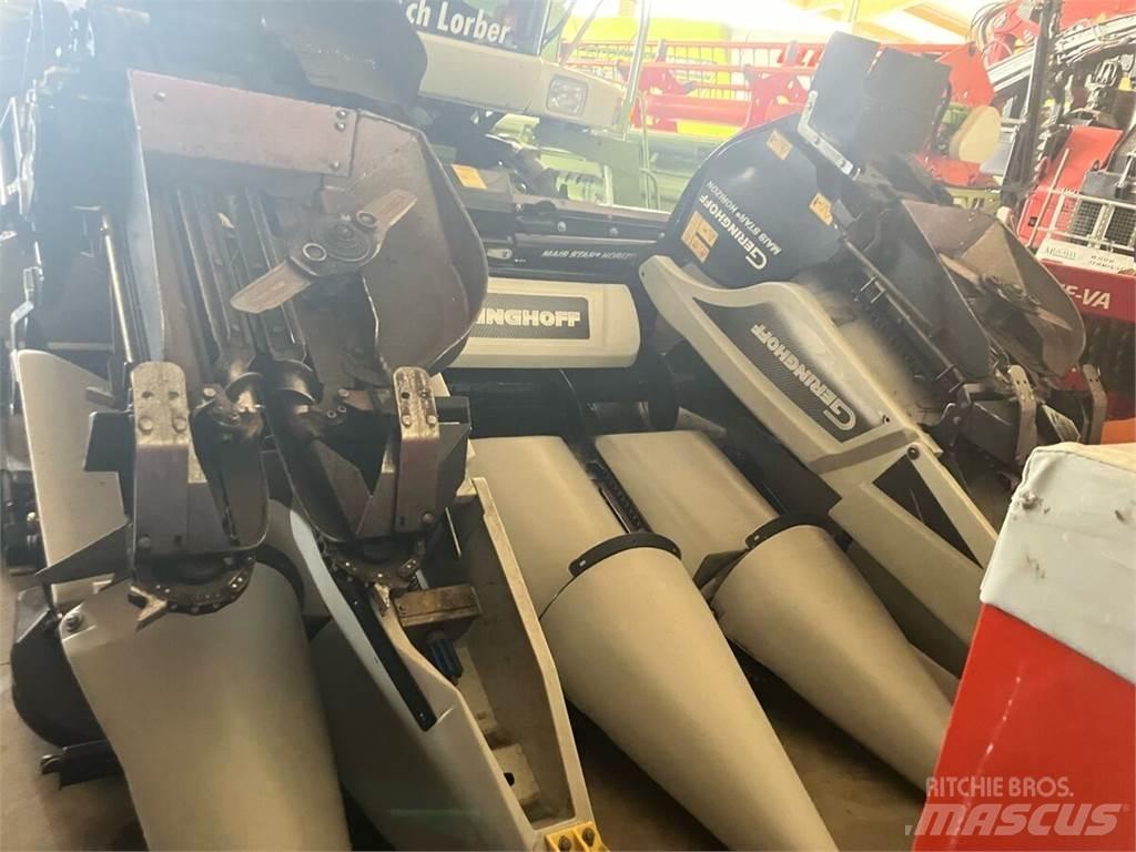 CLAAS Mega 370 Skurtreskere