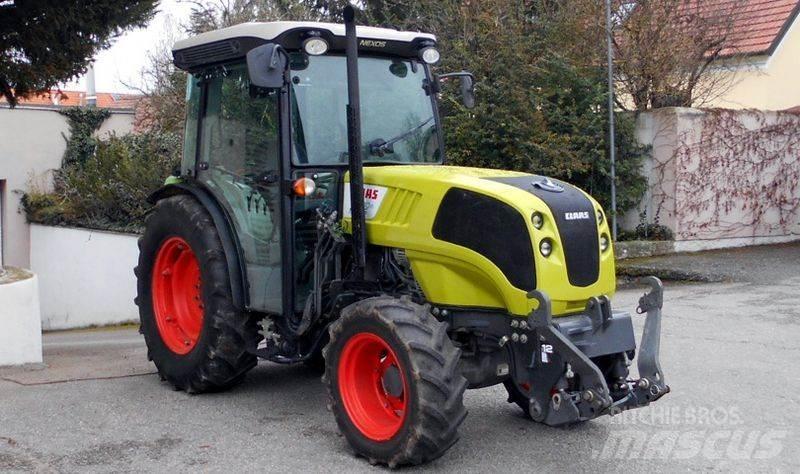 CLAAS Nexos 230 VL Traktorer