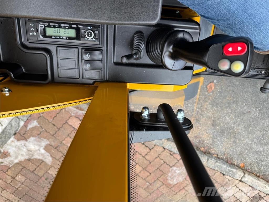 Eurotrac W 12 S Frontlastere og graveredskap