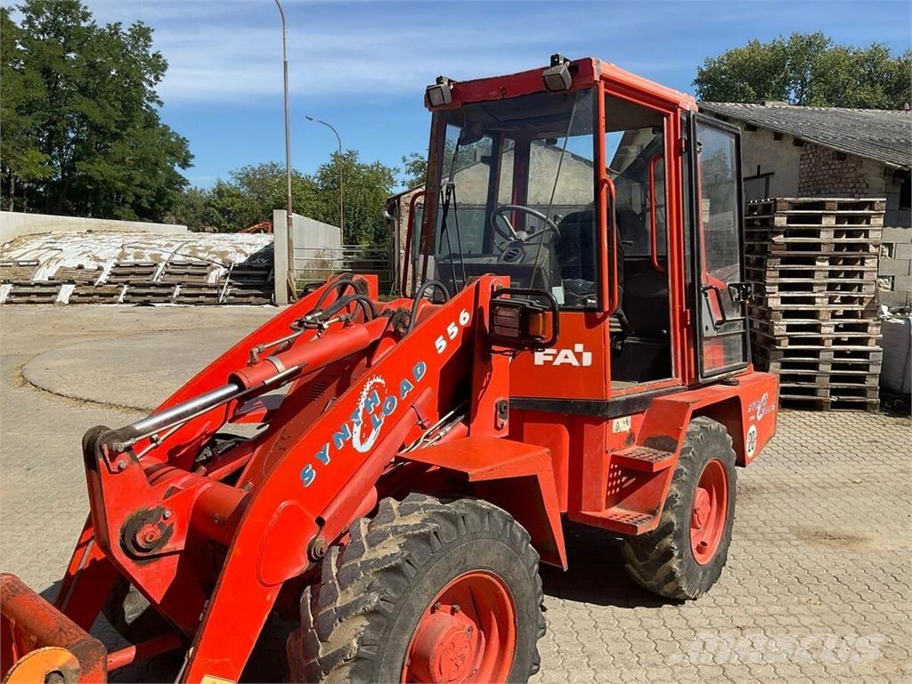 Fai 556 Frontlastere og graveredskap