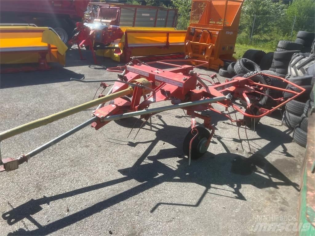 Fella TH 530 Raker og høyvendere