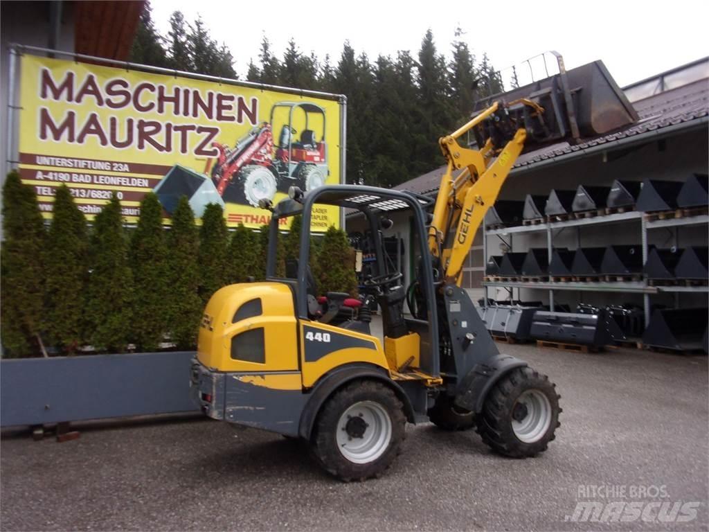 Gehl AL 440 Frontlastere og graveredskap