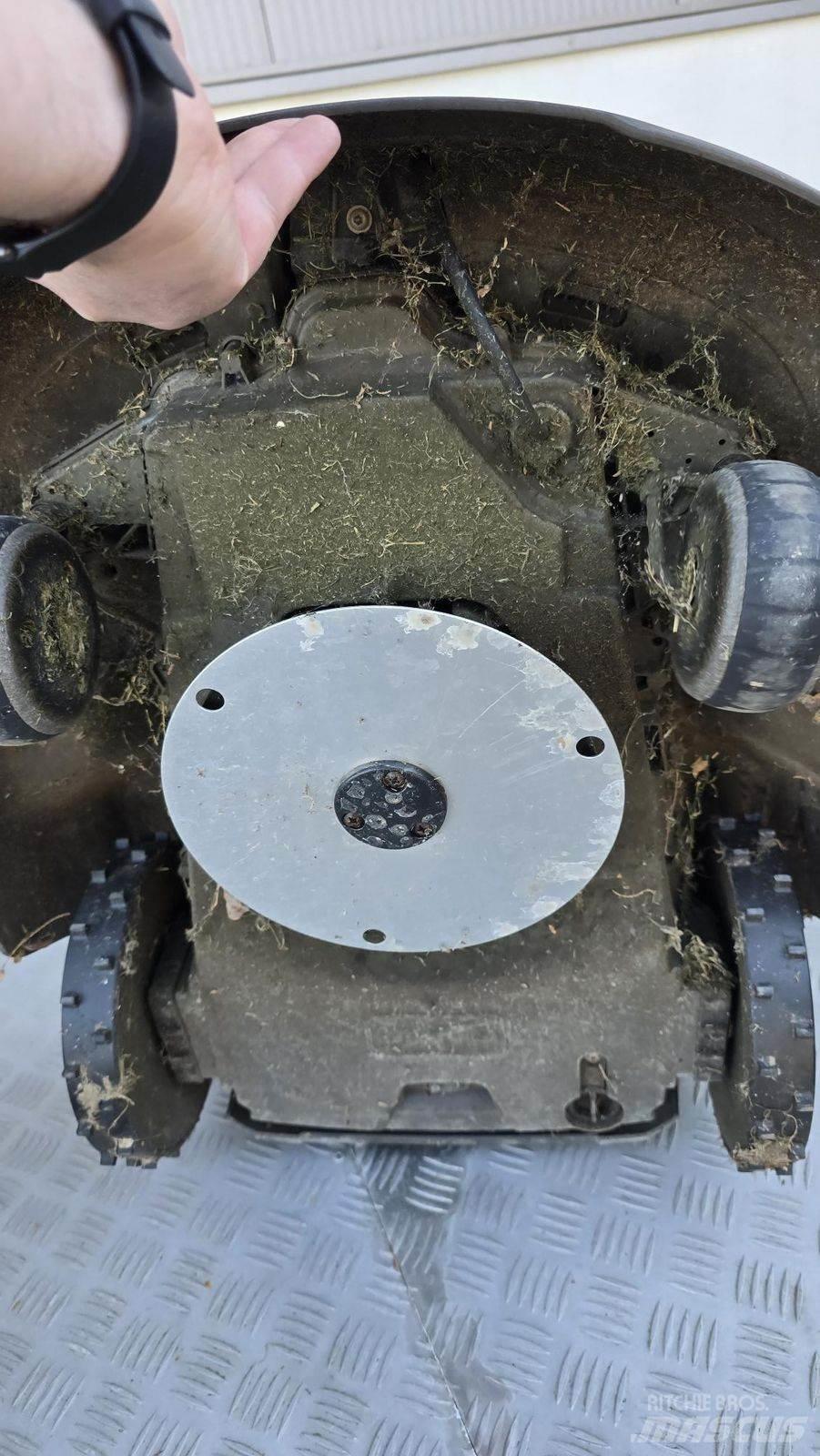 Husqvarna AM310 Park- og hagemaskiner - Annet