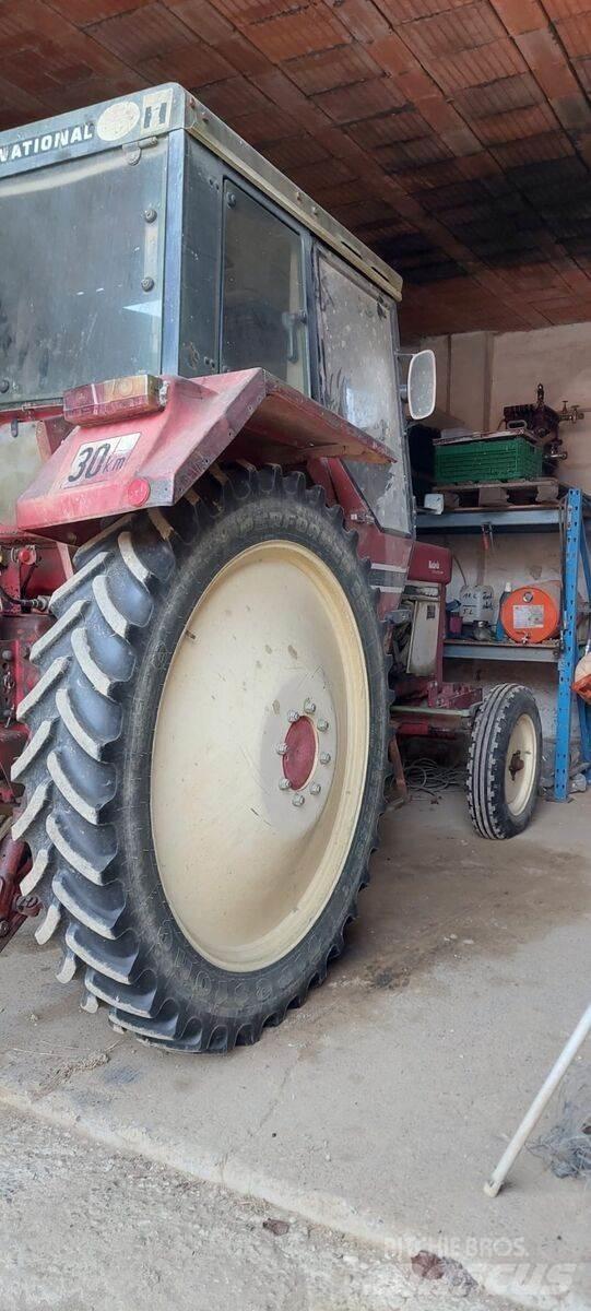IHC 955 Traktorer