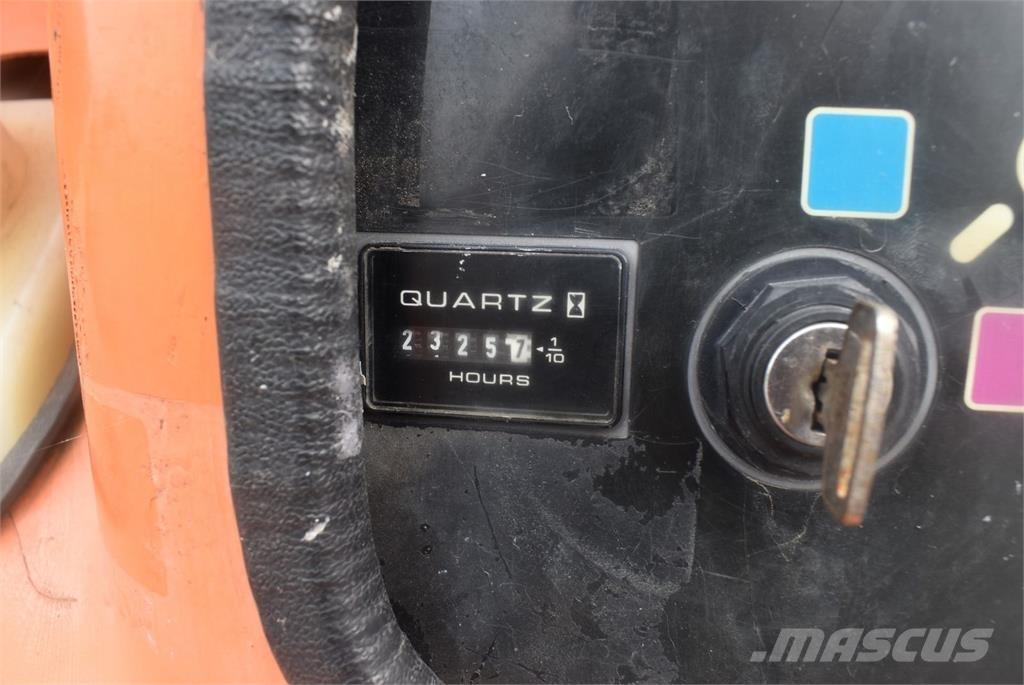 JLG 450AJ Leddede bomlifter
