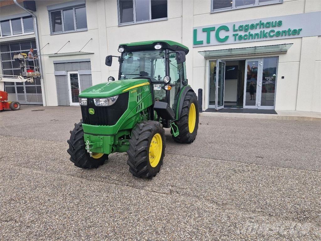 John Deere 5075 GF Traktorer