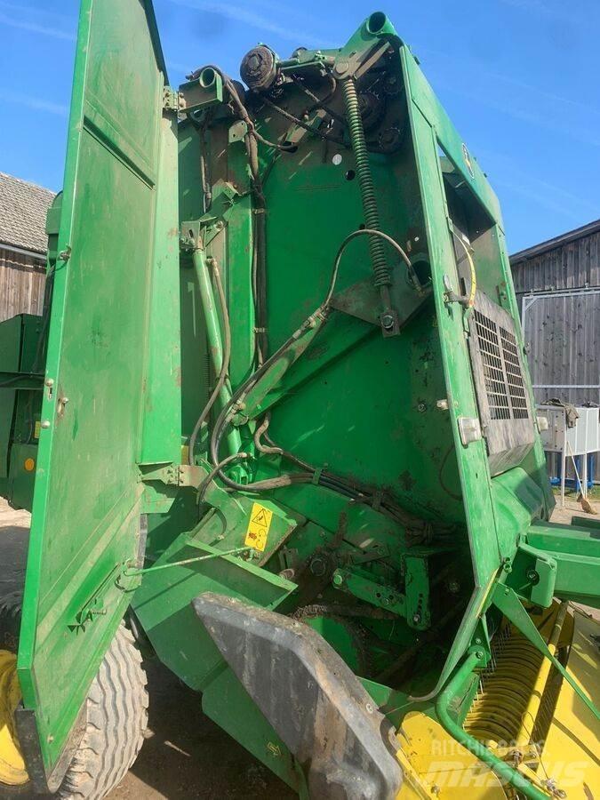 John Deere 592C Rundballepresser