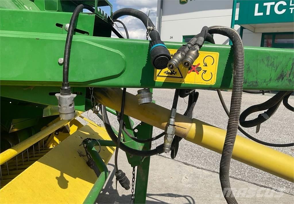 John Deere 592C Rundballepresser