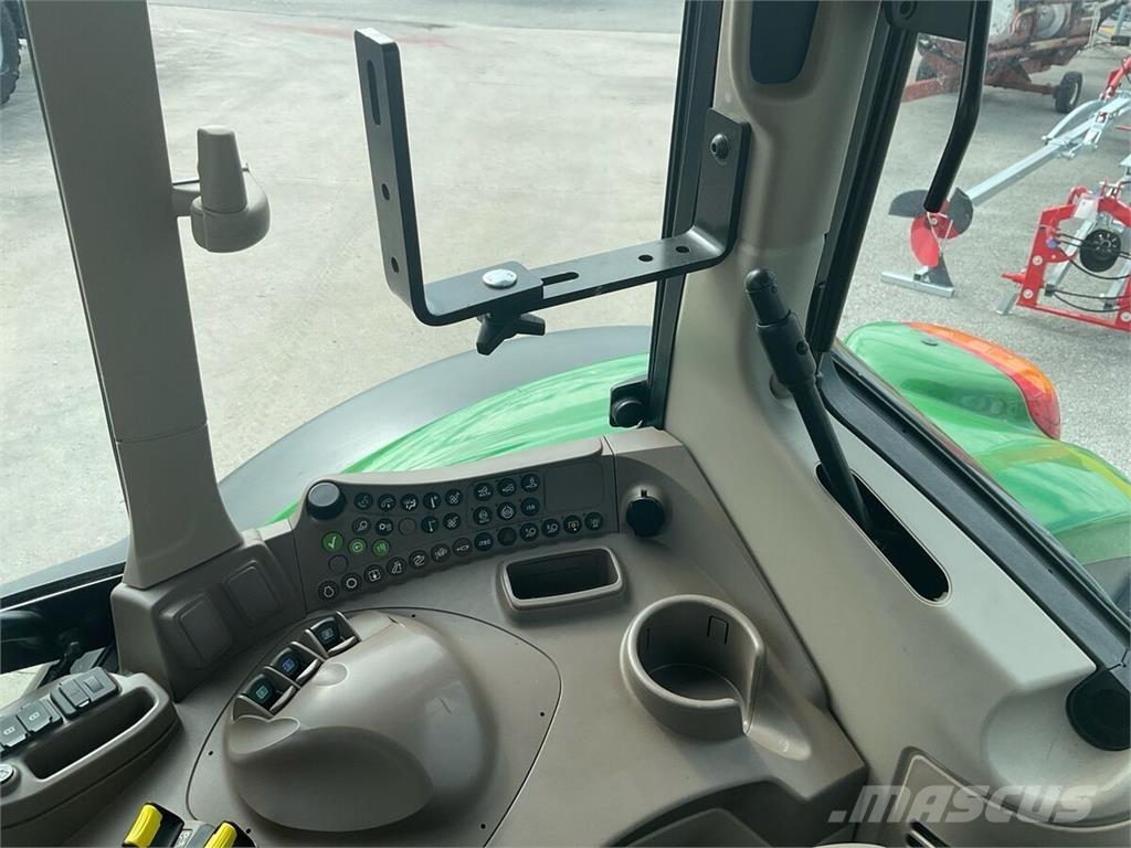 John Deere 6120M Traktorer