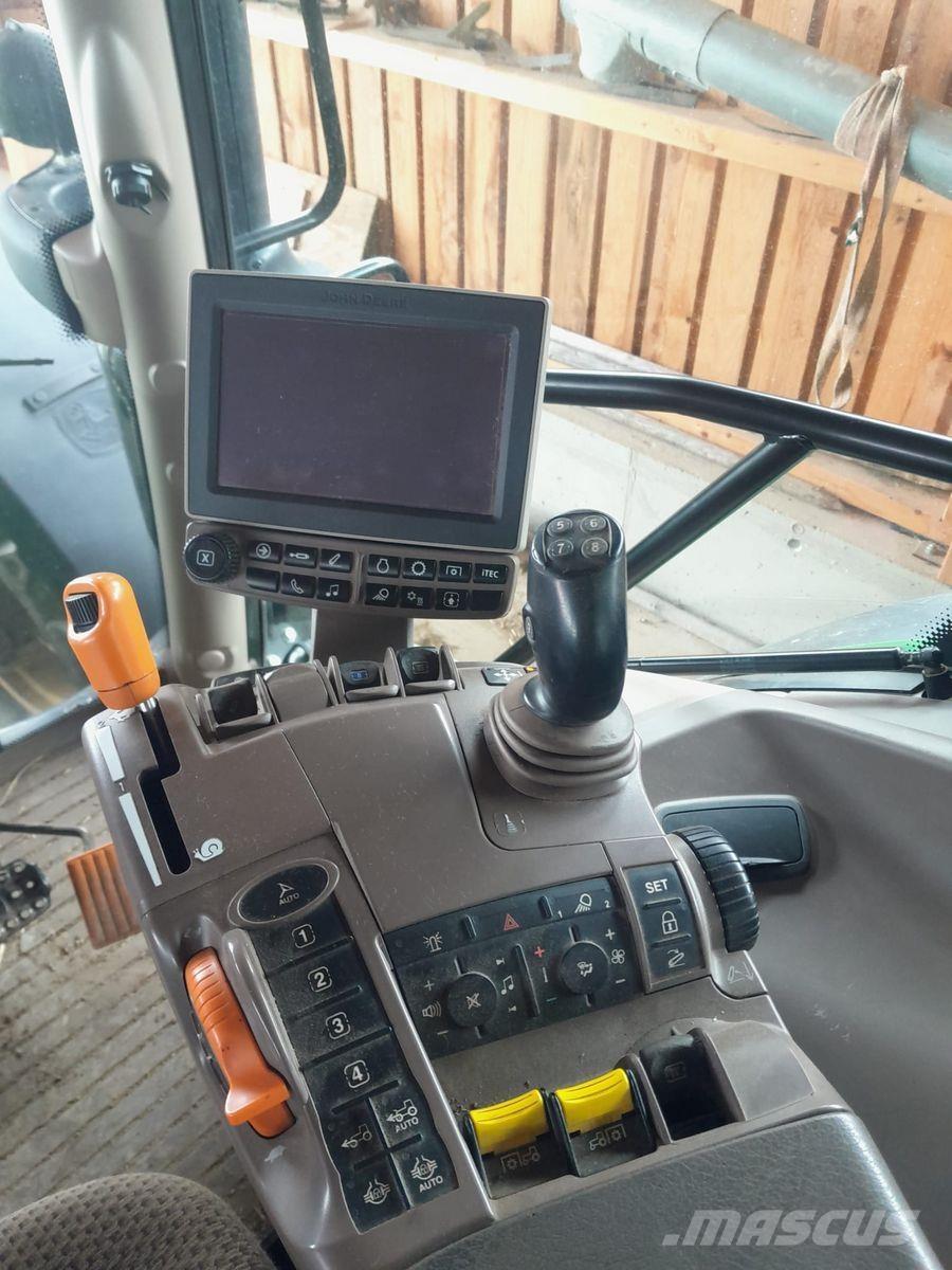 John Deere 6130R Traktorer