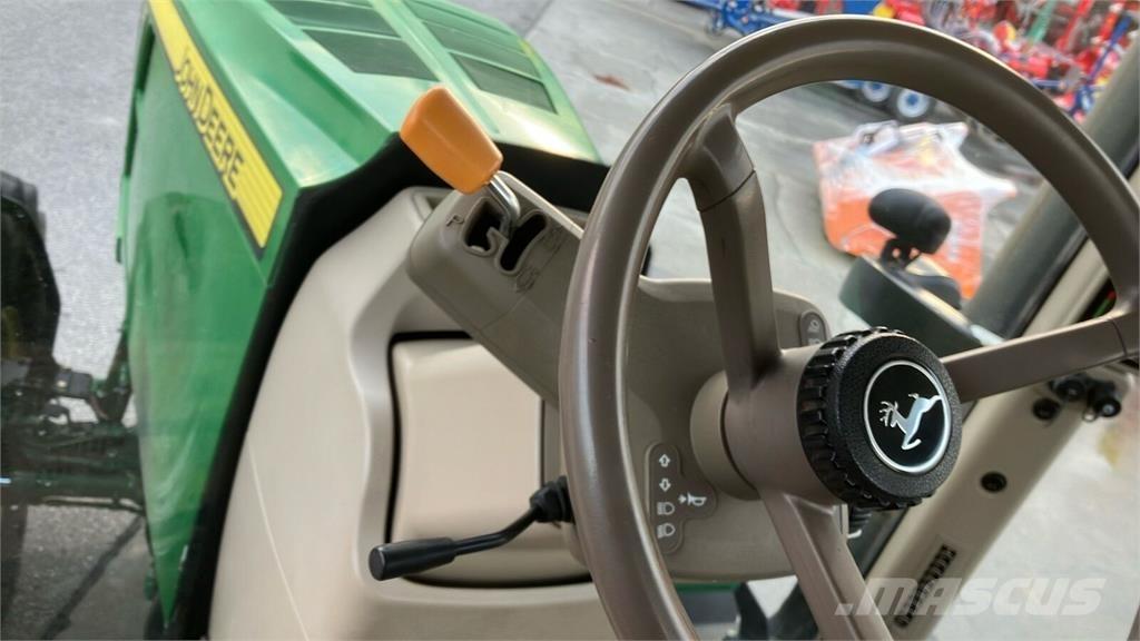 John Deere 7230R Traktorer