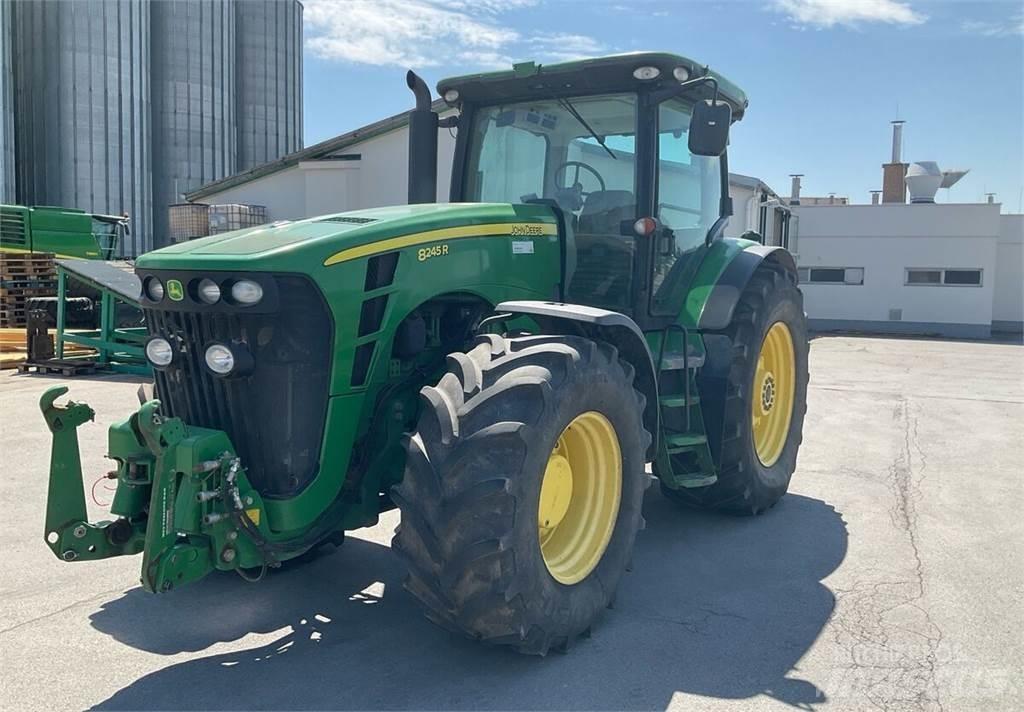 John Deere 8245R Traktorer