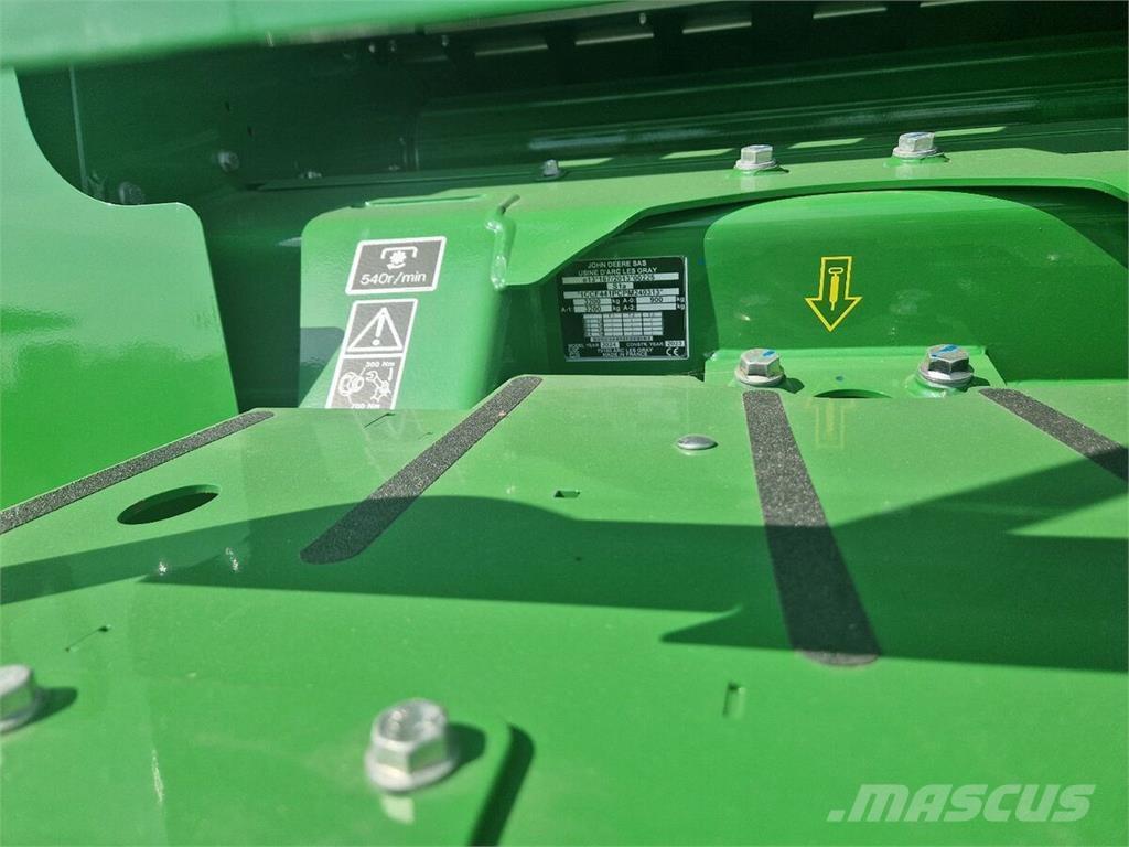 John Deere F441M Rundballepresser