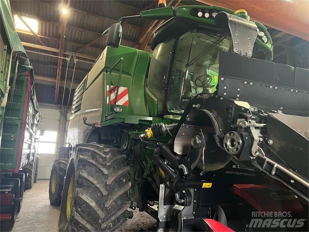 John Deere T670 Skurtreskere