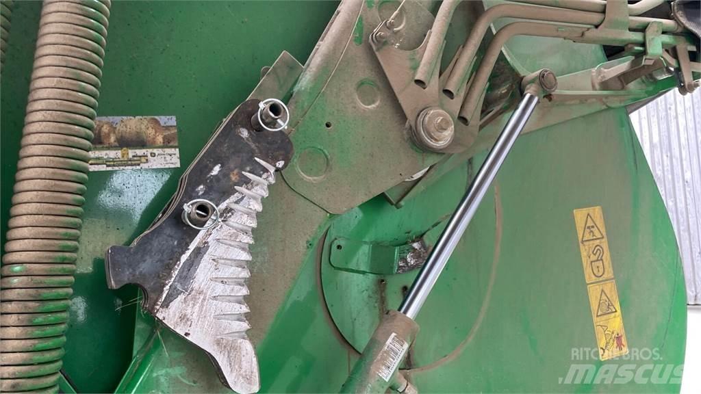 John Deere V461R Rundballepresser