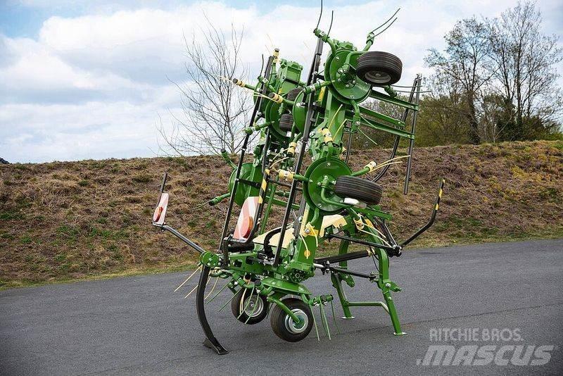 Krone 820 Vendro Raker og høyvendere