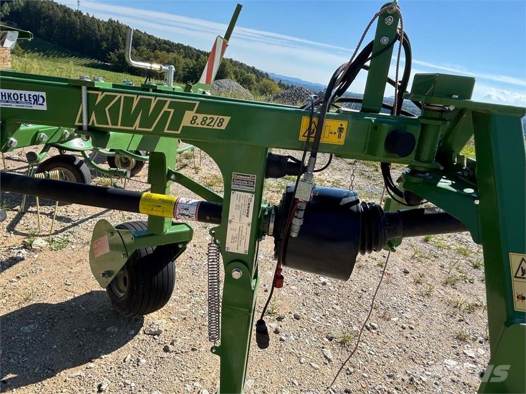 Krone KWT 882/8 Raker og høyvendere