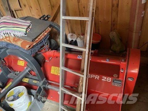 Kuhn BPR 28 Beitepussere og toppkuttere