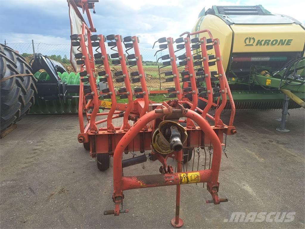 Kuhn GA 4121 GM Svanser