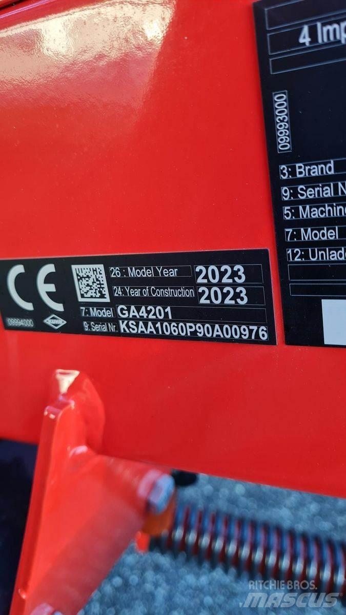 Kuhn GA3901 Svanser