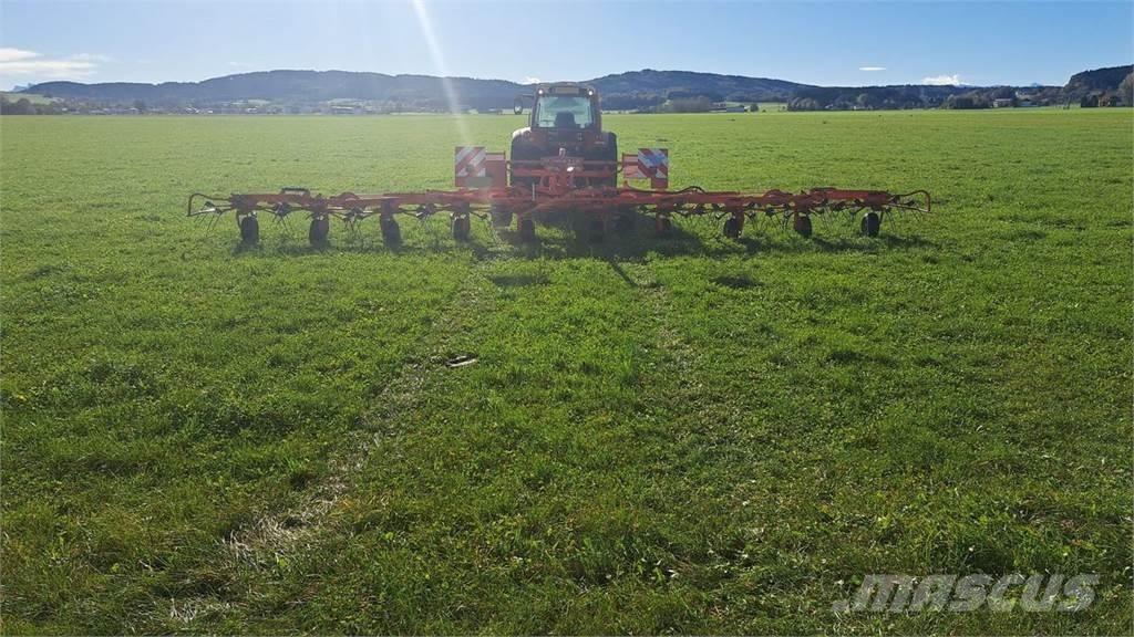 Kuhn GF 10802T Raker og høyvendere