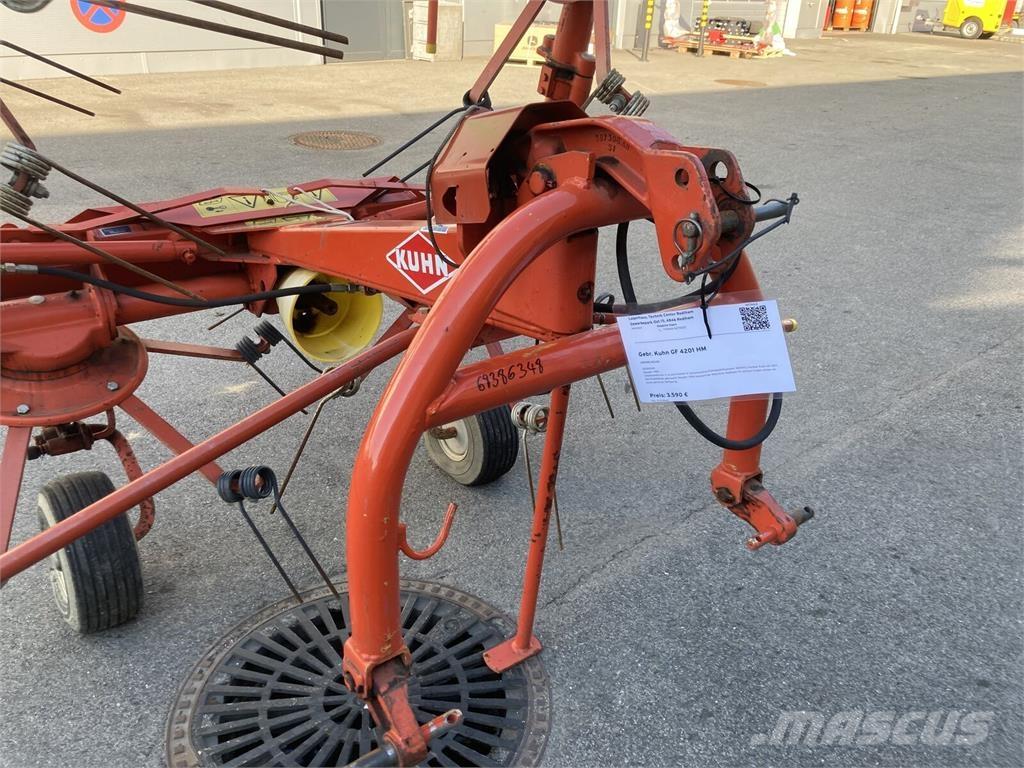 Kuhn GF 4201 MH Raker og høyvendere