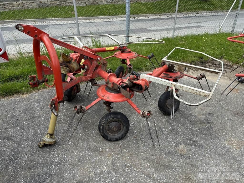 Kuhn GF 440 P Raker og høyvendere