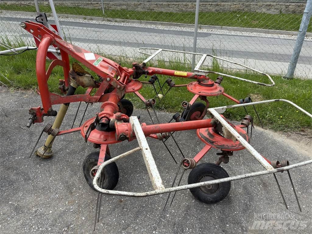 Kuhn GF 440 P Raker og høyvendere
