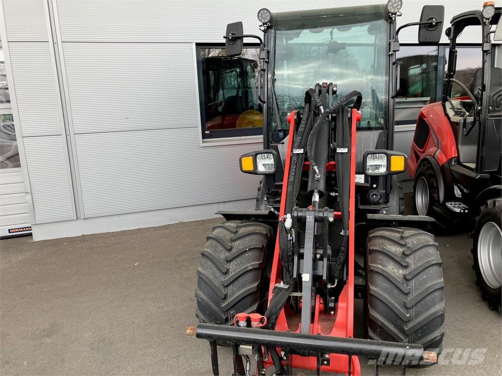 Manitou MLA 4-50 Frontlastere og graveredskap