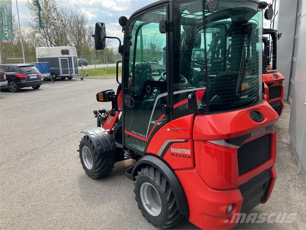 Manitou MLA2-25 Frontlastere og graveredskap