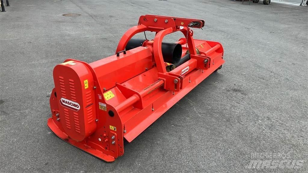 Maschio Bisonte 280 Beitepussere og toppkuttere