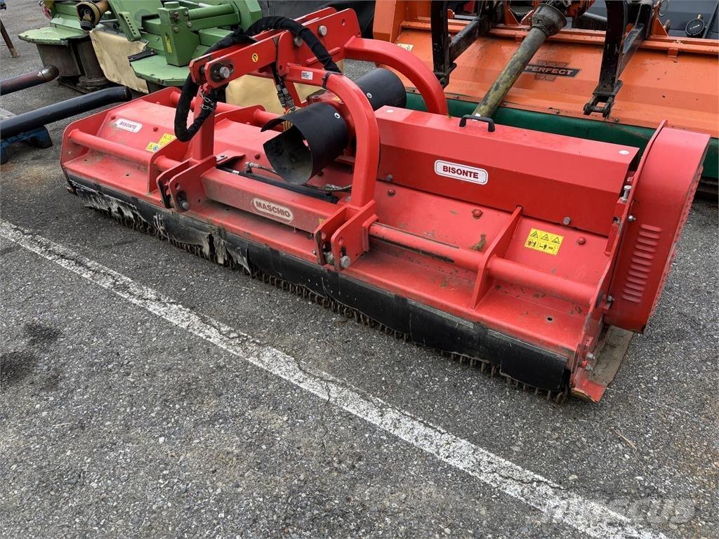 Maschio Bisonte 280 Beitepussere og toppkuttere