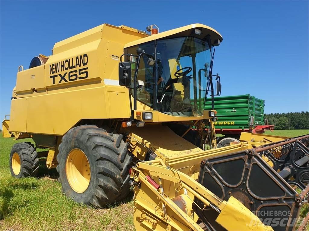 New Holland TX 65 Skurtreskere