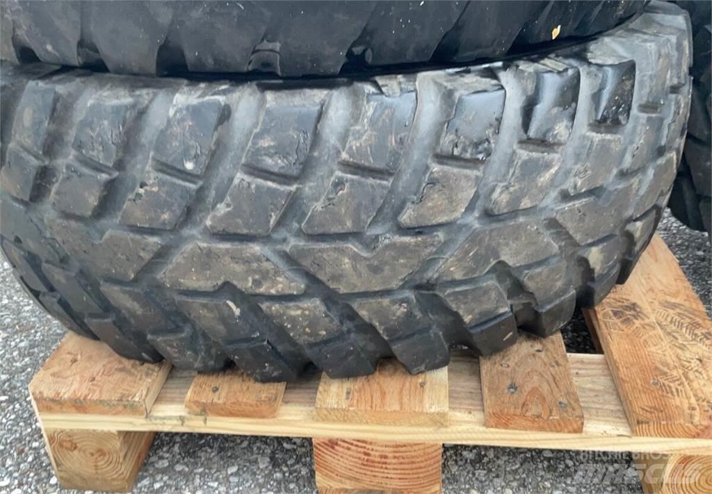 Nokian TRI 2 Dekk, hjul og felger