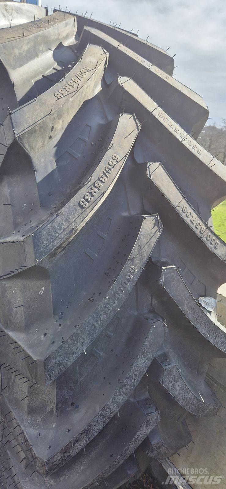 Petlas 650/85 R38 Dekk, hjul og felger