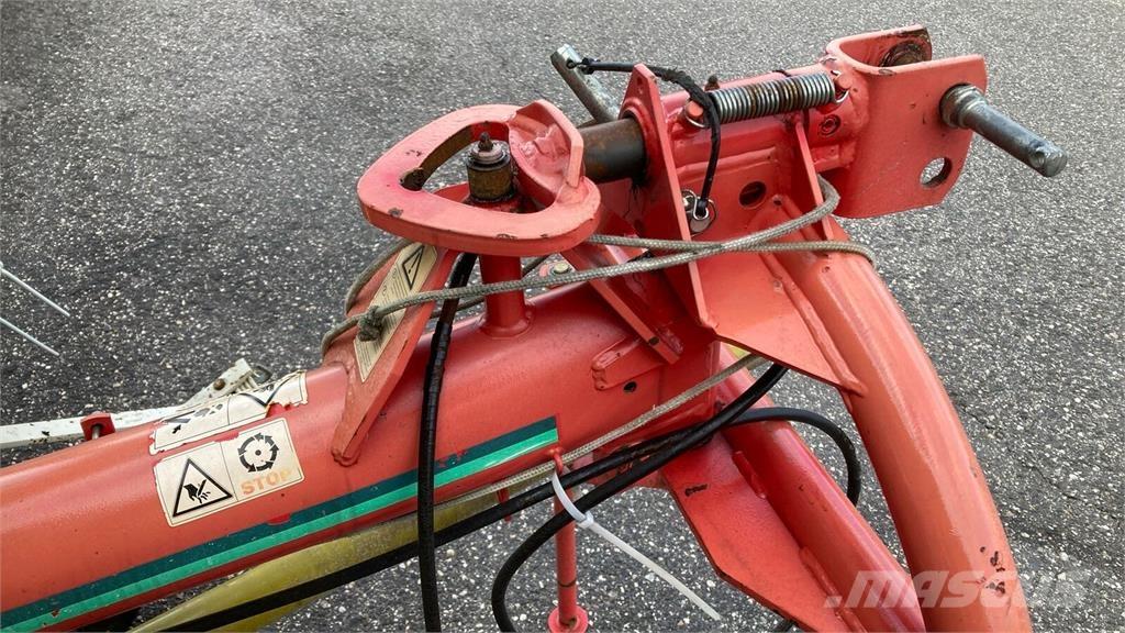 Pöttinger Hit 54N Raker og høyvendere