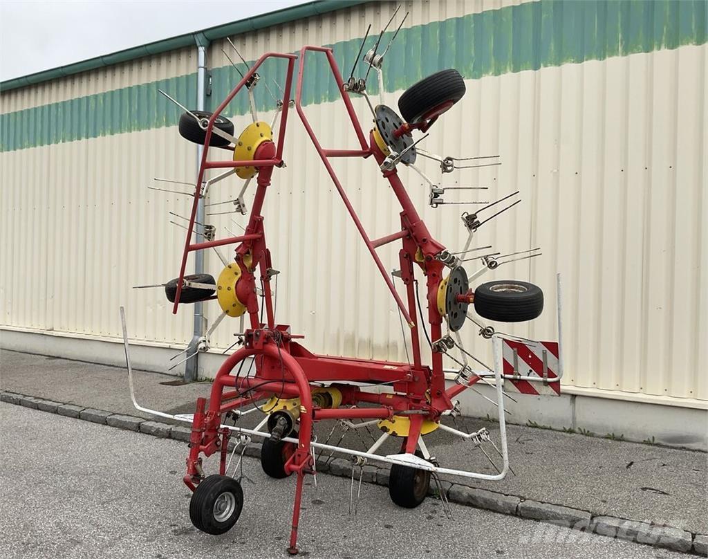 Pöttinger HIT 69 N Raker og høyvendere