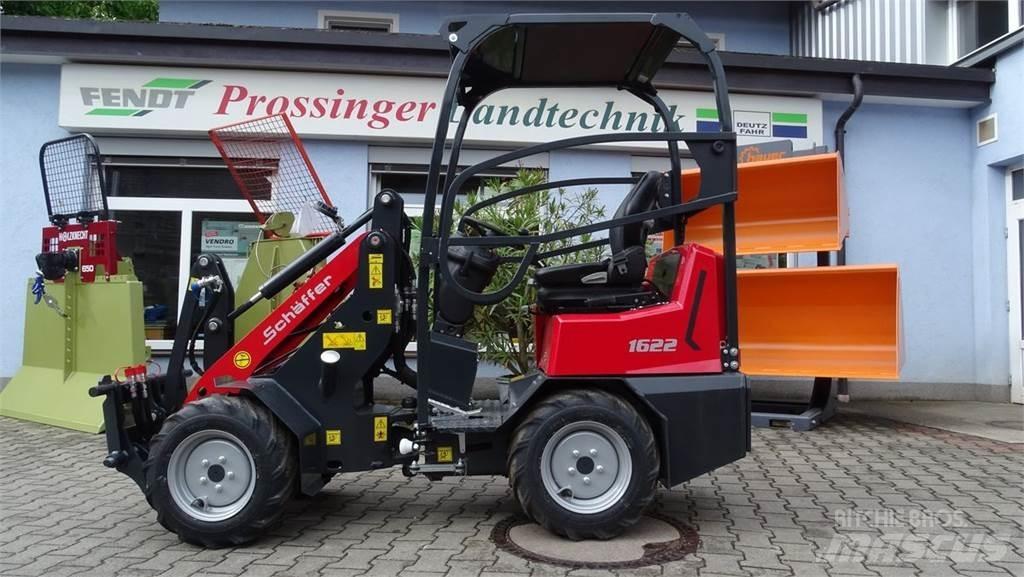 Schäffer 1622 Frontlastere og graveredskap