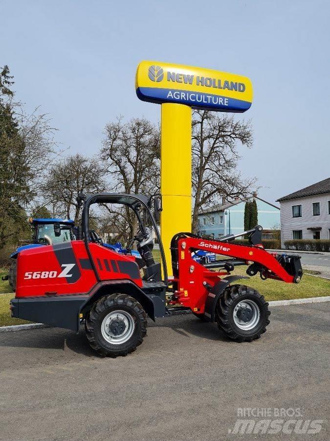 Schäffer 5680Z Frontlastere og graveredskap