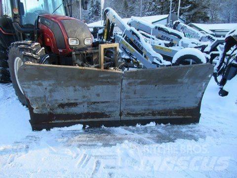  Schilcher 2704 Snøploger- og skjær