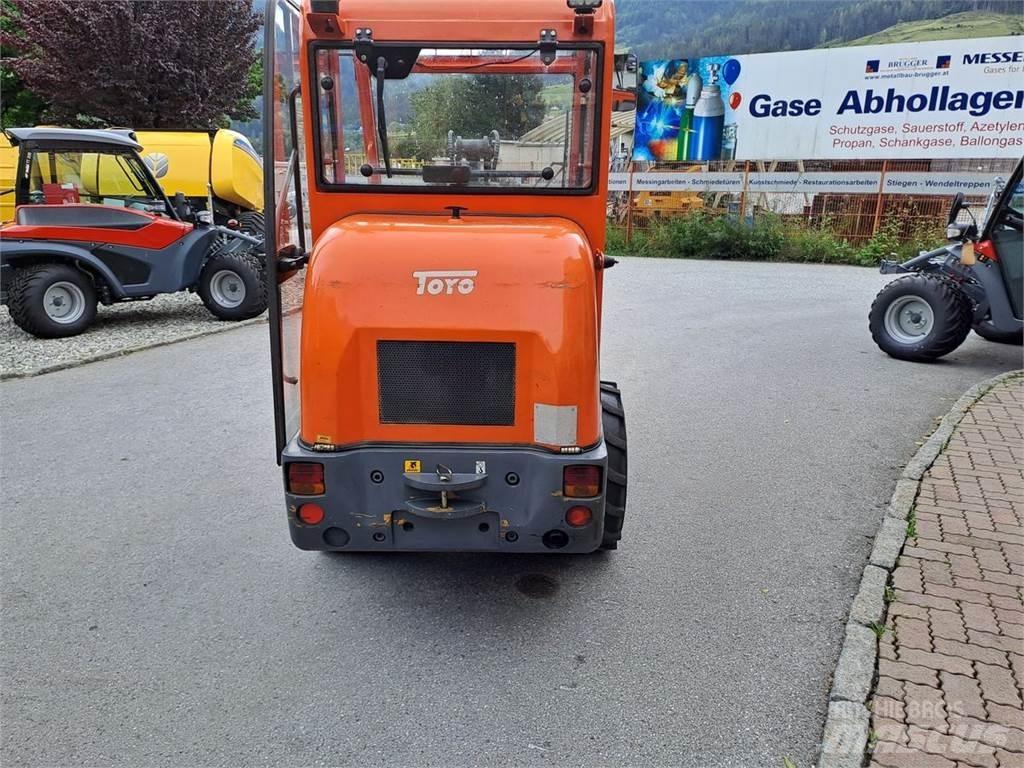 Toyo 840 Frontlastere og graveredskap