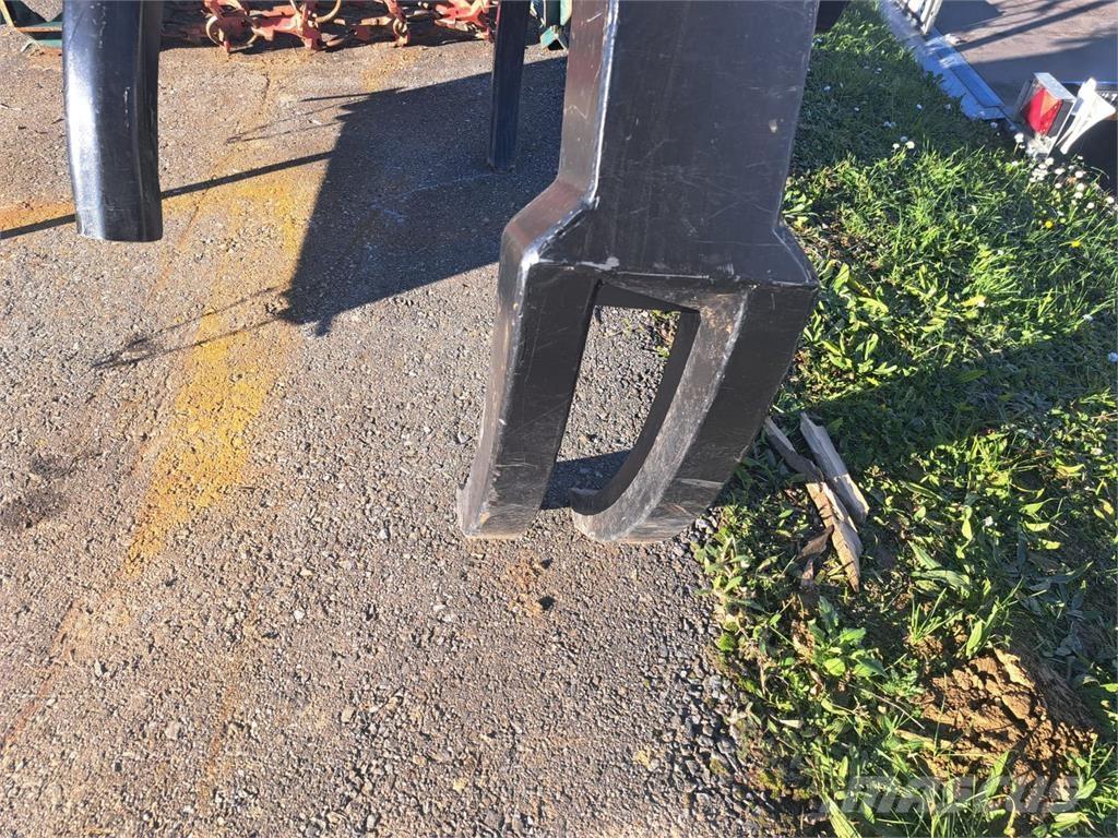  Uniforst 2200 Skogsmaskiner - Annet