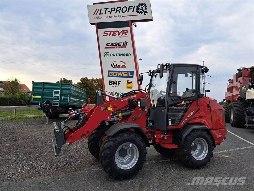 Weidemann 1390 Frontlastere og graveredskap