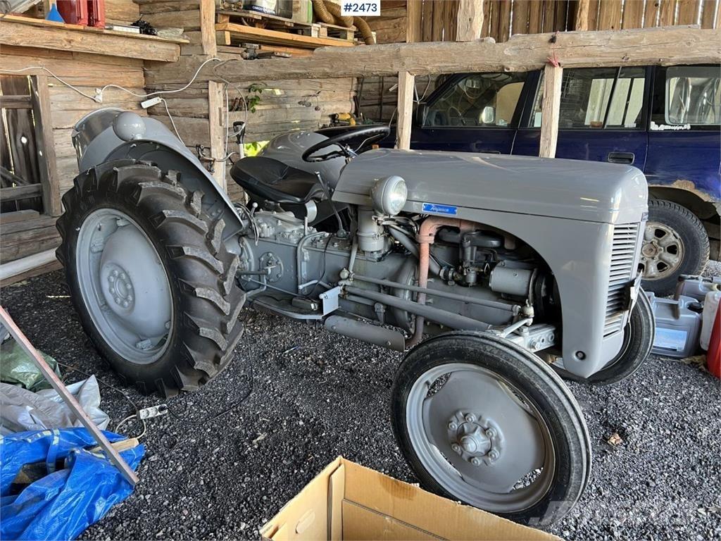 Ferguson TED 20 Traktorer