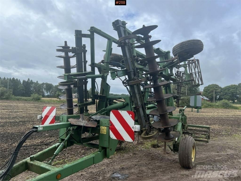 John Deere 410A Andre Jordforbedrings maskiner og ekstrautstyr