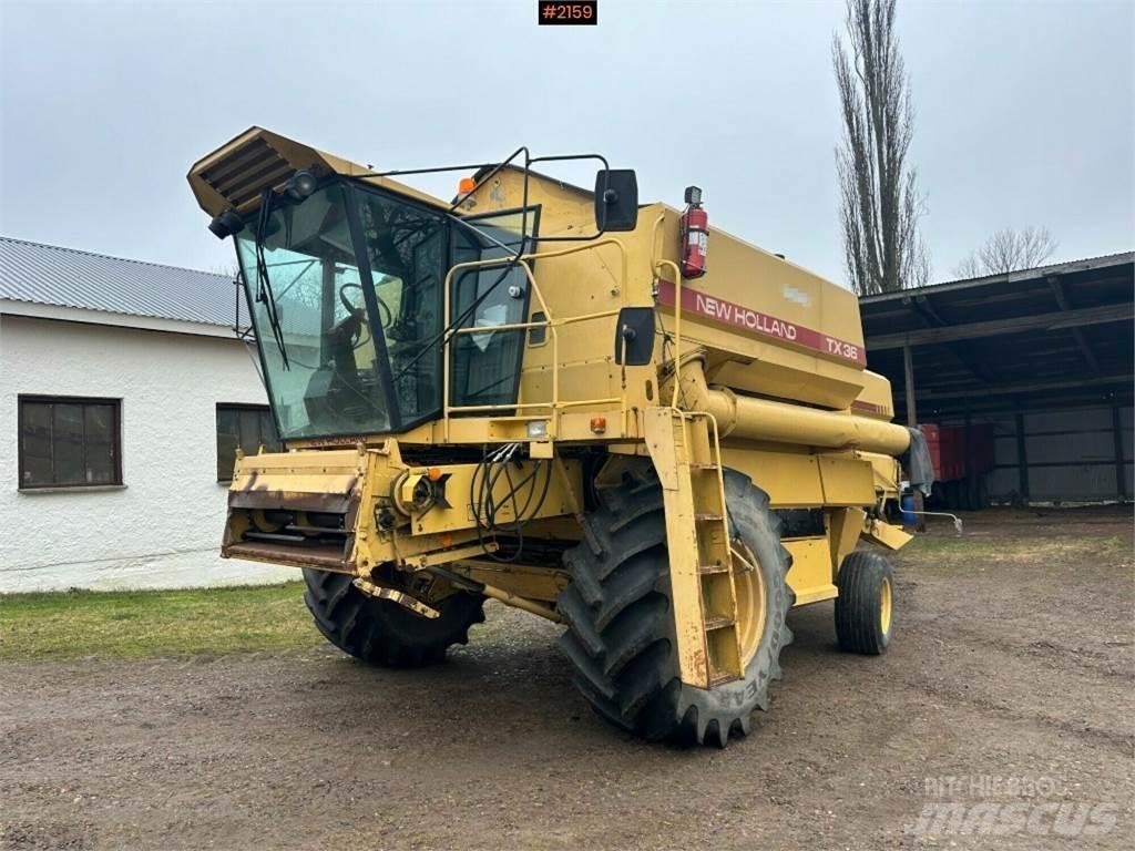 New Holland TX36 Skurtreskere