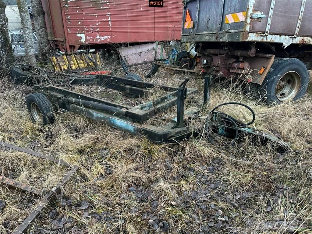 Överum Bygelkärra Rundballehengere