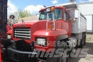 Mack RD688S Snøploger- og skjær