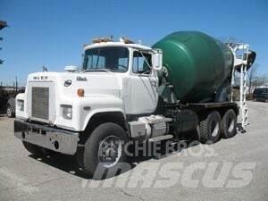 Mack RS686LS Andre lastebiler