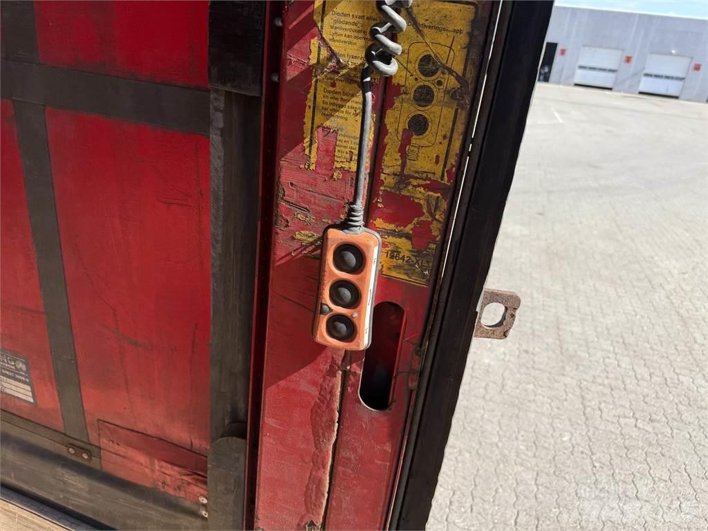 Kel-Berg D100V 34 pl. Gardintrailer